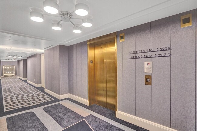 Building Photo - 4401 Collins Ave