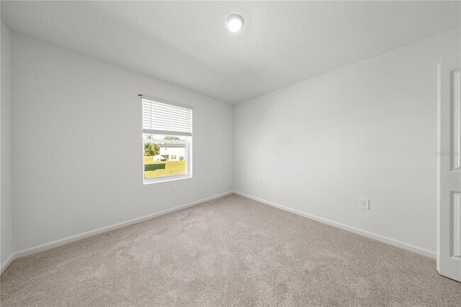 Building Photo - 4883 SW 81st Lp