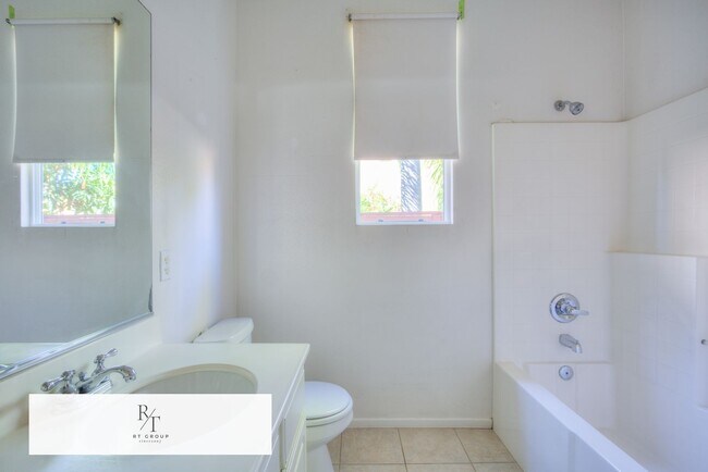 Building Photo - 3879 Bella Villagio Ave