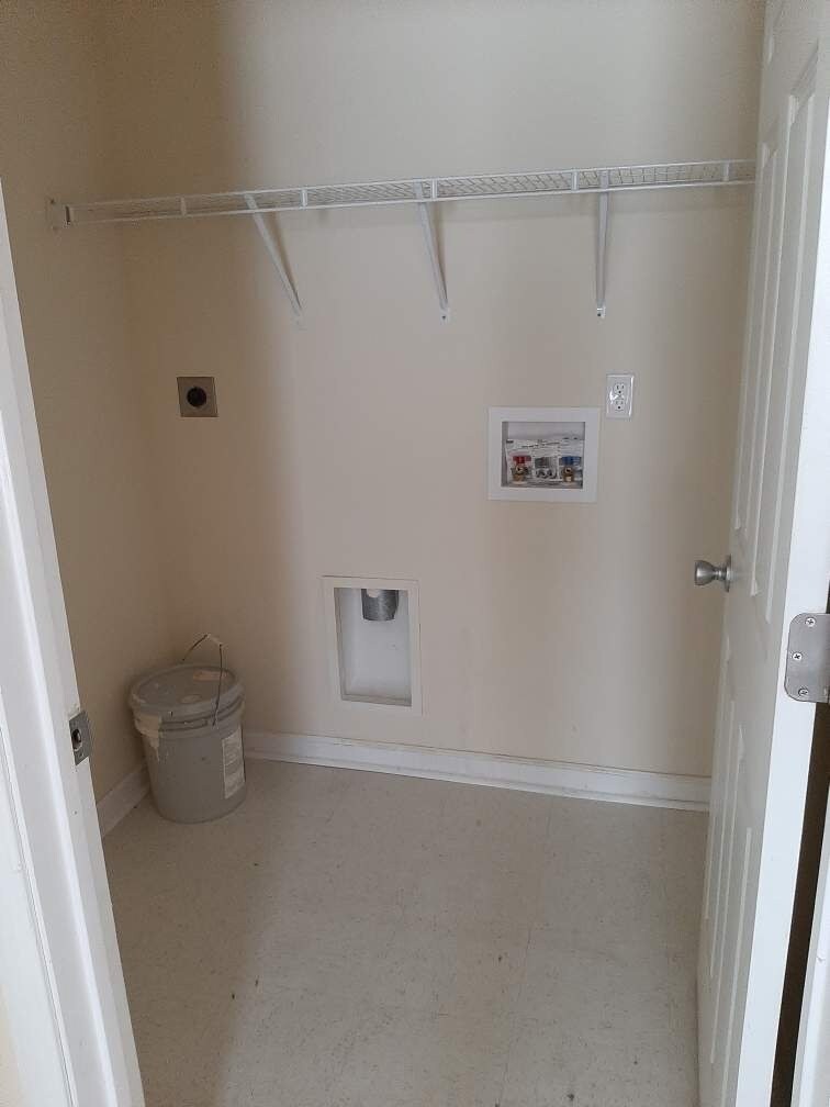 Building Photo - 4900 Pecan St