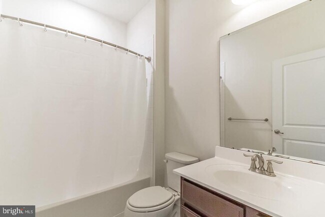 Building Photo - 2784 Fredericksburg Rd