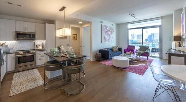Building Photo - Downtown Studio at $1,680 — 1.5 Months Fre...