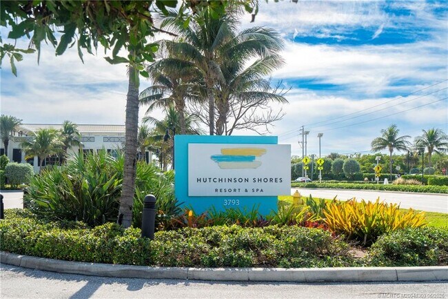 Building Photo - 3541 NE Ocean Blvd
