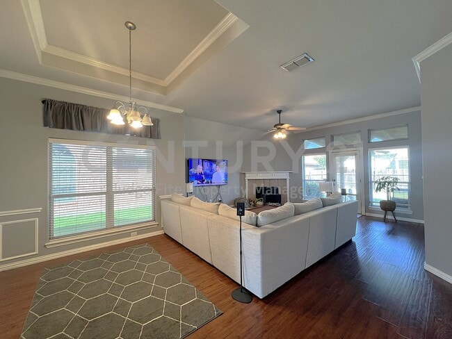Building Photo - Inviting 3/2/2 on Corner Lot in Fort Worth...
