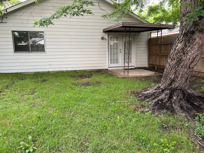 Building Photo - 759 Meadowcreek Ct