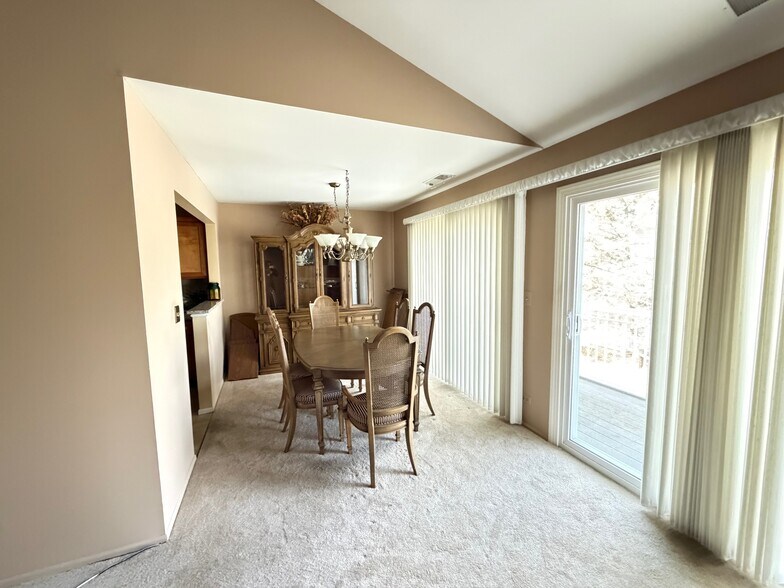 Building Photo - 608 Berkley Ct