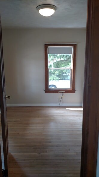 Bedroom 2 - N70W5528 Bridge Rd