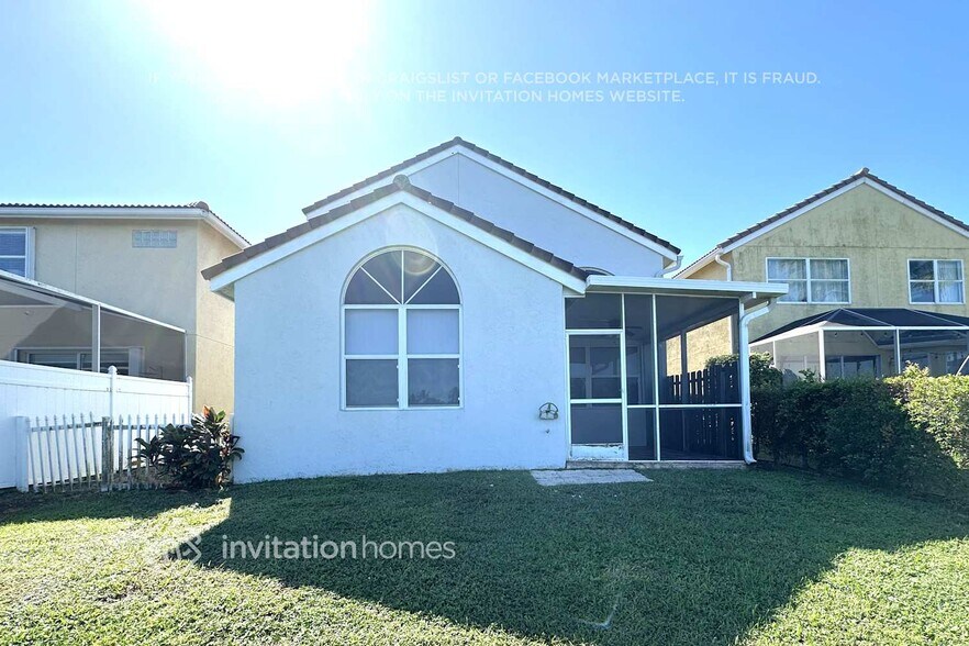 Building Photo - 7775 Springfield Lake Dr