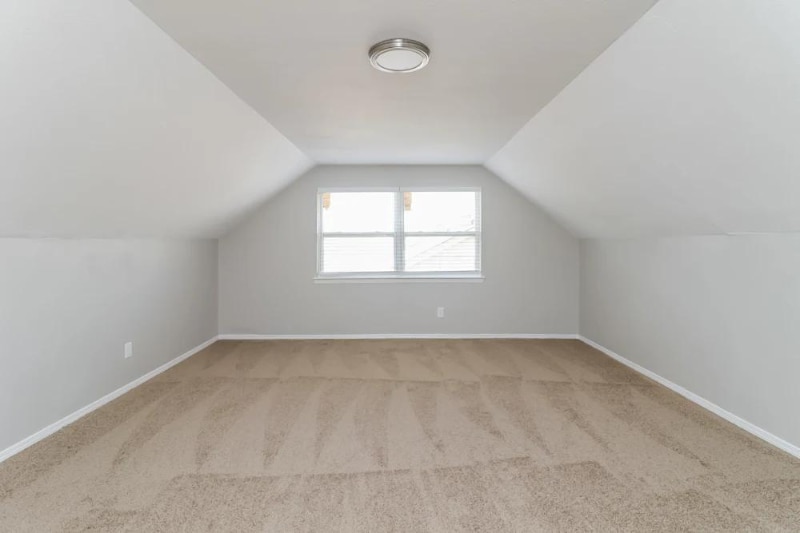Building Photo - 1807 Rosewood Ln