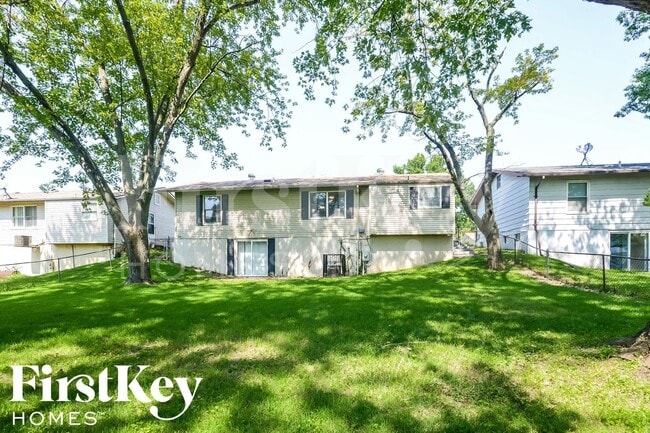 Building Photo - 11321 Amboy Ln