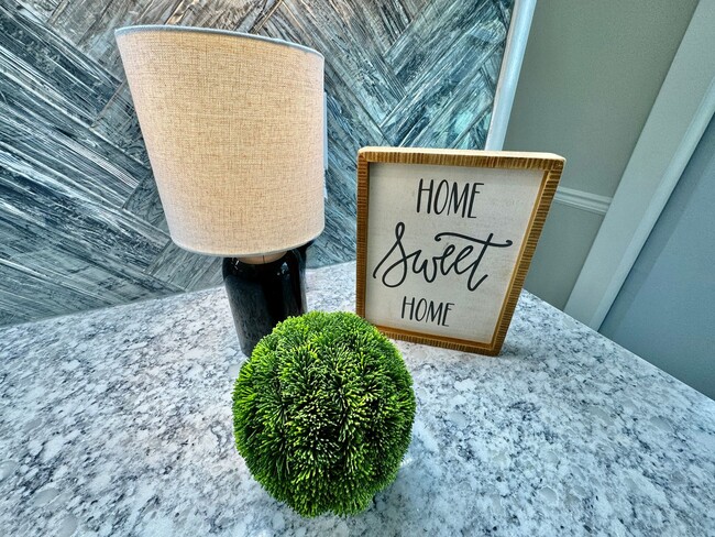 Building Photo - READY NOW!! Updated 5-Bedroom Home w/Fenced Backyard, Attached Garage  & Sunroom - Pet Friendly!