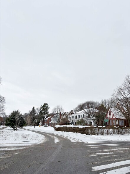 Building Photo - 521 Wendell Ter