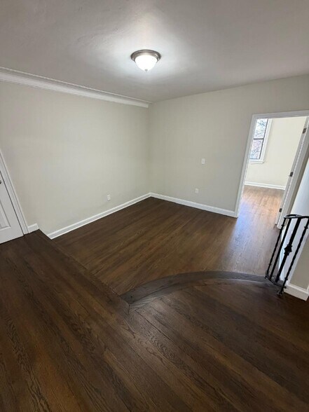 Building Photo - 89 Ridgewood Ave