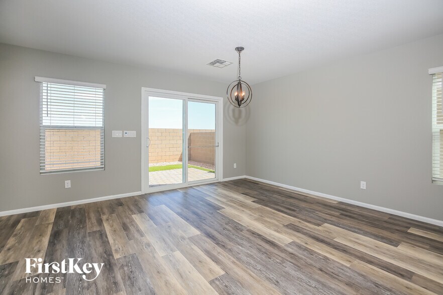 Building Photo - 9450 Yorkshire Coast Ave