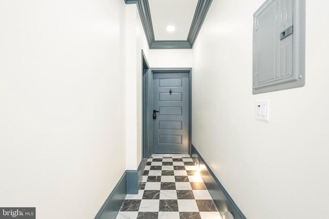 Building Photo - 3116 Clifford St