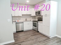 Building Photo - 723 S Berthe Ave