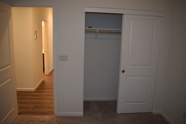 Building Photo - 3591 Sunstone Ct