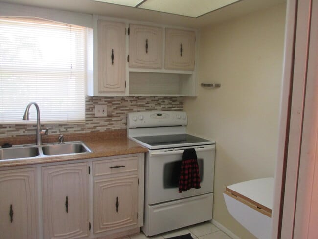 Building Photo - 2715 Emory C Dr