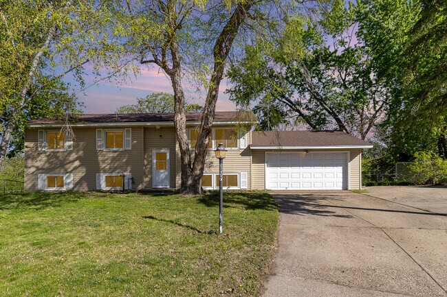 3937 Pumice Ct, Eagan - 3937 Pumice Ct