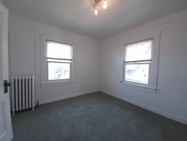 Building Photo - 440-442 Clarkson