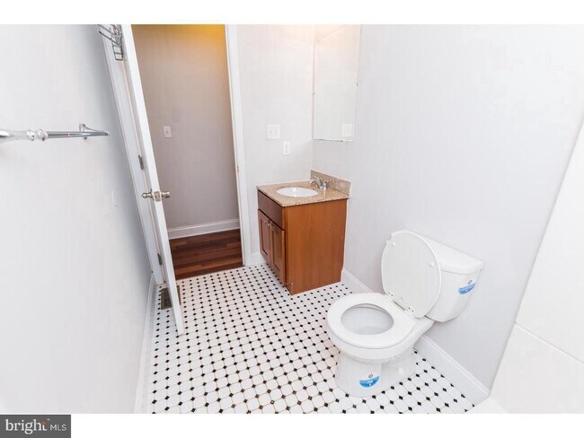 Building Photo - 931 N 19th St