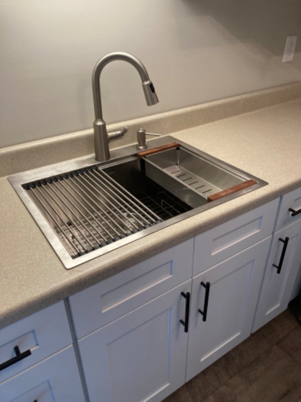 Building Photo - 1050 Stonybridge or Stoneybridge Dr