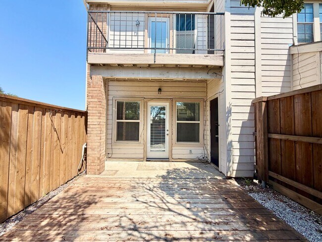 Building Photo - 3635 Garden Brook Dr
