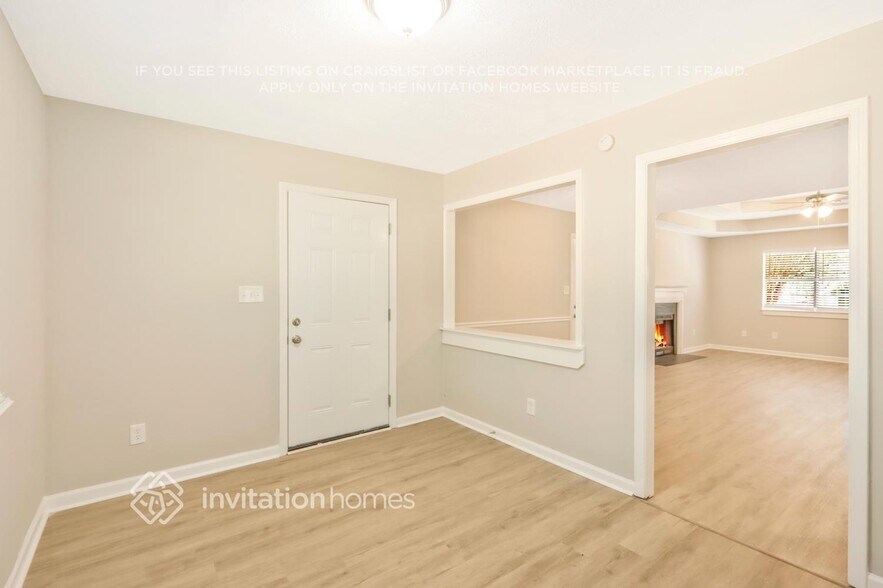 Building Photo - 230 Chimney Ct