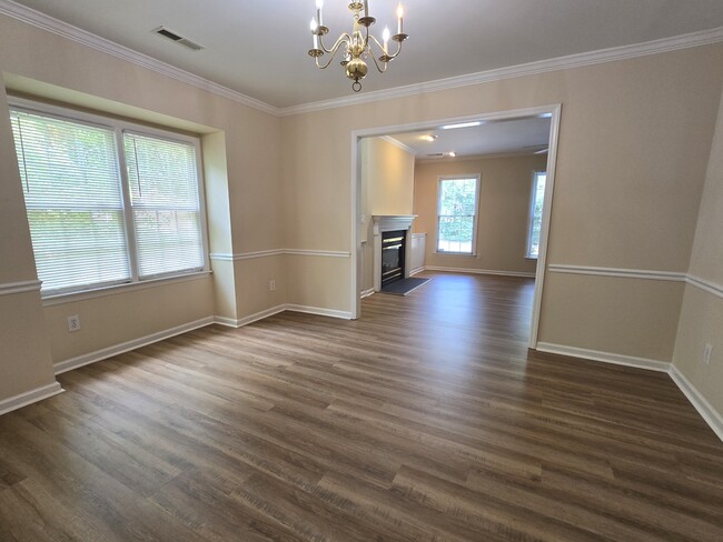 Building Photo - 517 Tanners Park Ct