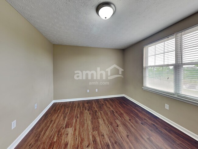 Building Photo - 5657 Valhalla Way