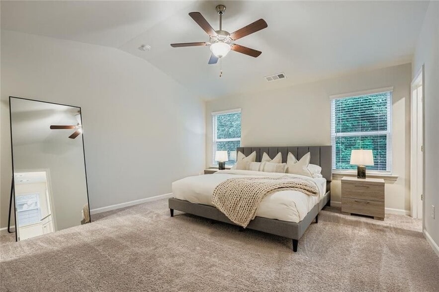 Building Photo - 4630 Blake Lp