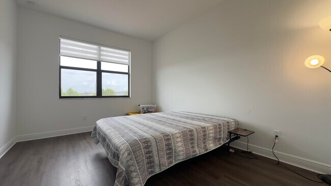 Building Photo - 16408 Sea Turtle Pl