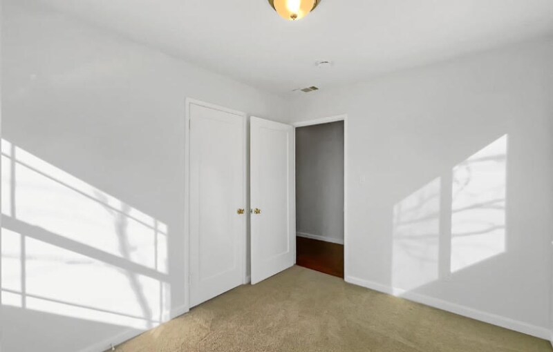Building Photo - 7330 25th Ave