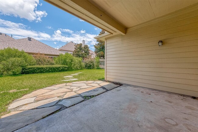 Building Photo - 10011 Terrance Springs Ln