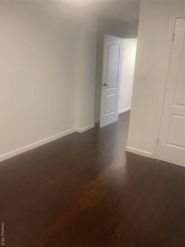 Building Photo - 44 S Bleeker St