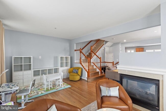 Building Photo - 2500 Clairmont View Way
