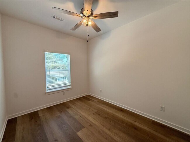 Building Photo - 820 Dockery Ln