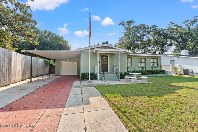 Primary Photo - 6235 Fordham Cir E