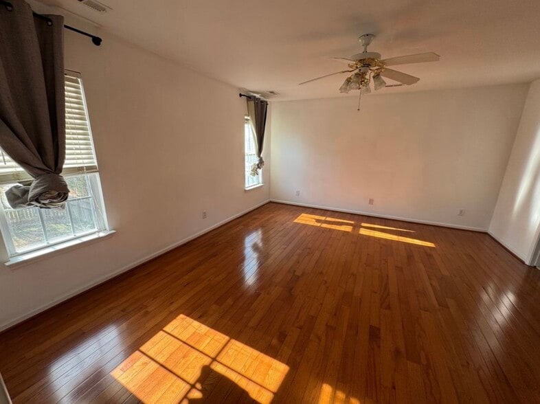 Primary Room 2nd Floor - 9920 Forest Run Ln