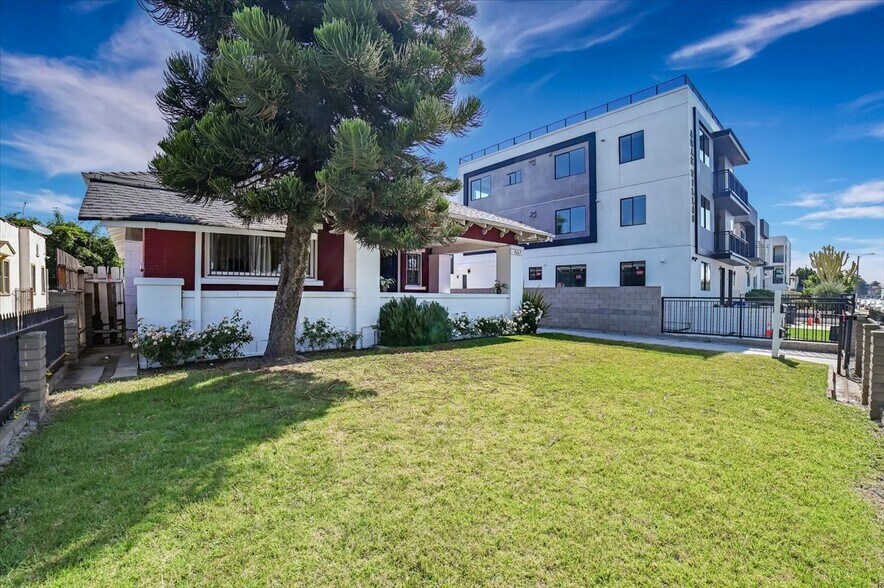 Building Photo - 4667 Pickford St