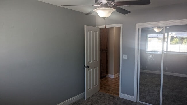 Building Photo - Spacious 3 Bedroom 2 Bath