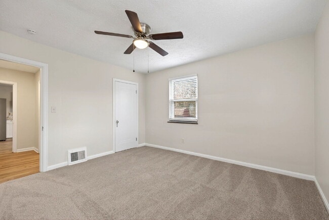 Building Photo - 1930 Stevens Ave