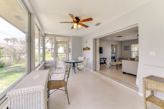 Building Photo - 1648 Idle Ln