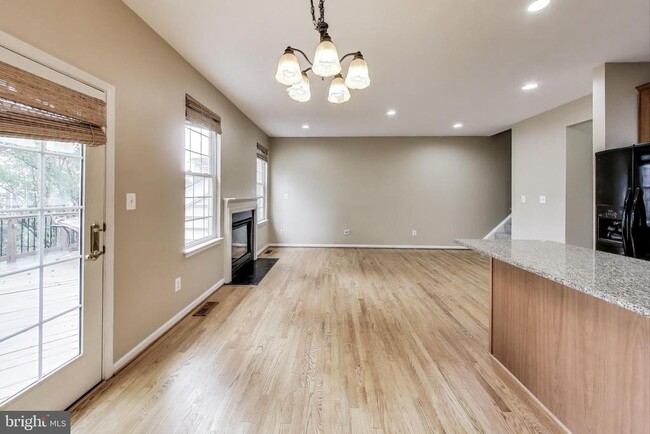 Building Photo - 22514 Airmont Woods Terrace