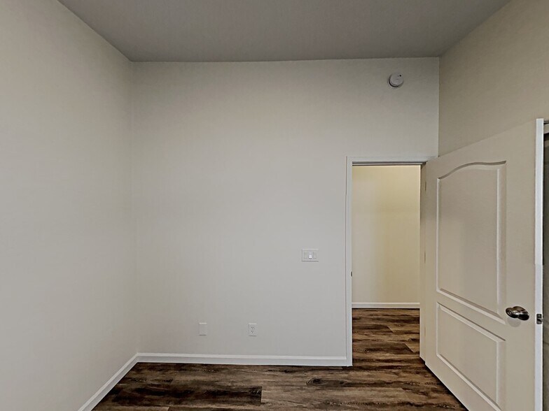 Building Photo - 35042 N Aubrac Cir