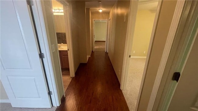 Building Photo - 2066 Peach Shoals Cir