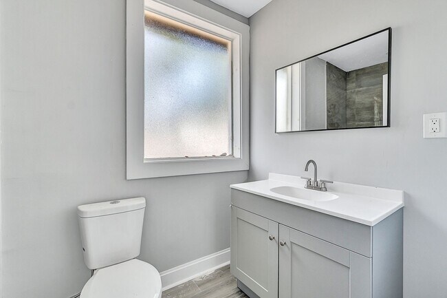 Building Photo - 1863 W 29th St