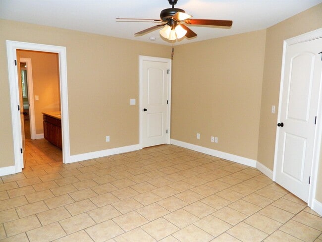 Building Photo - 1188 Waxwing Dr
