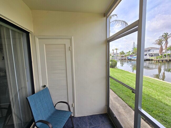 Building Photo - 1935 Cobia Dr