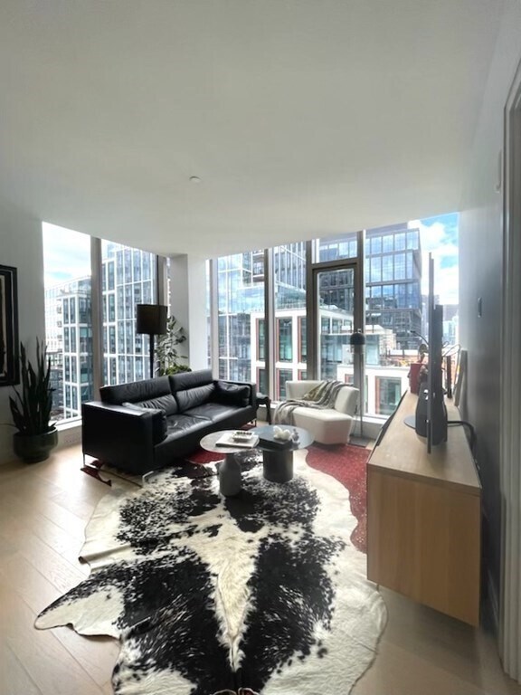 Building Photo - 137 Seaport Blvd